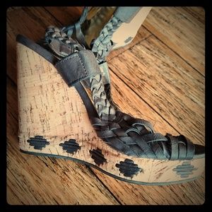 Buckle brand wedges NEVER WORN Size 8